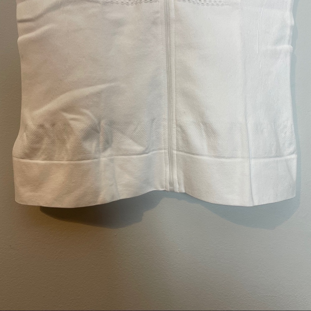 White Cooling Nylon Tank with Full Front Zipper - Picture 5 of 13